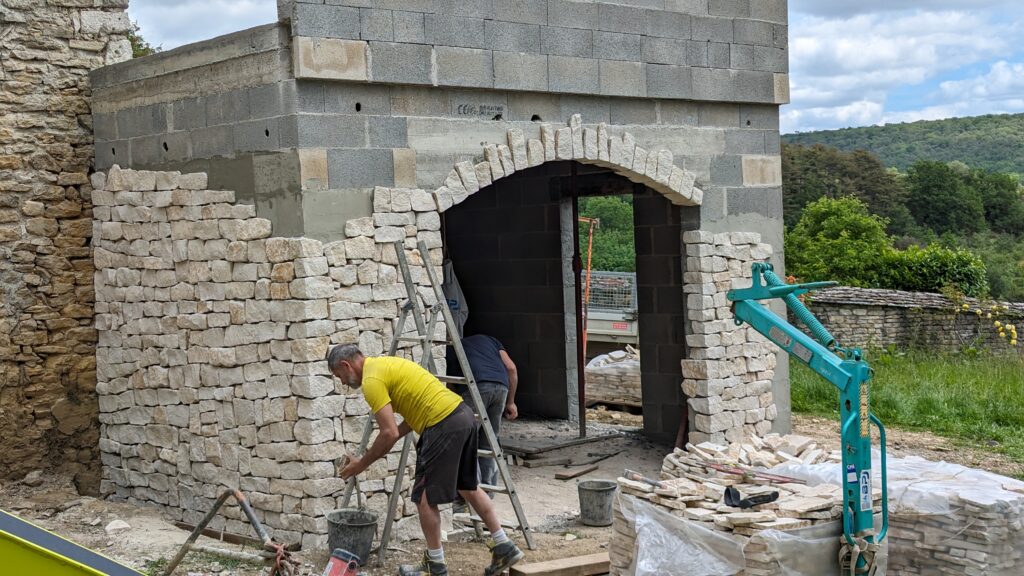 PXL_20240528_121905405.MP